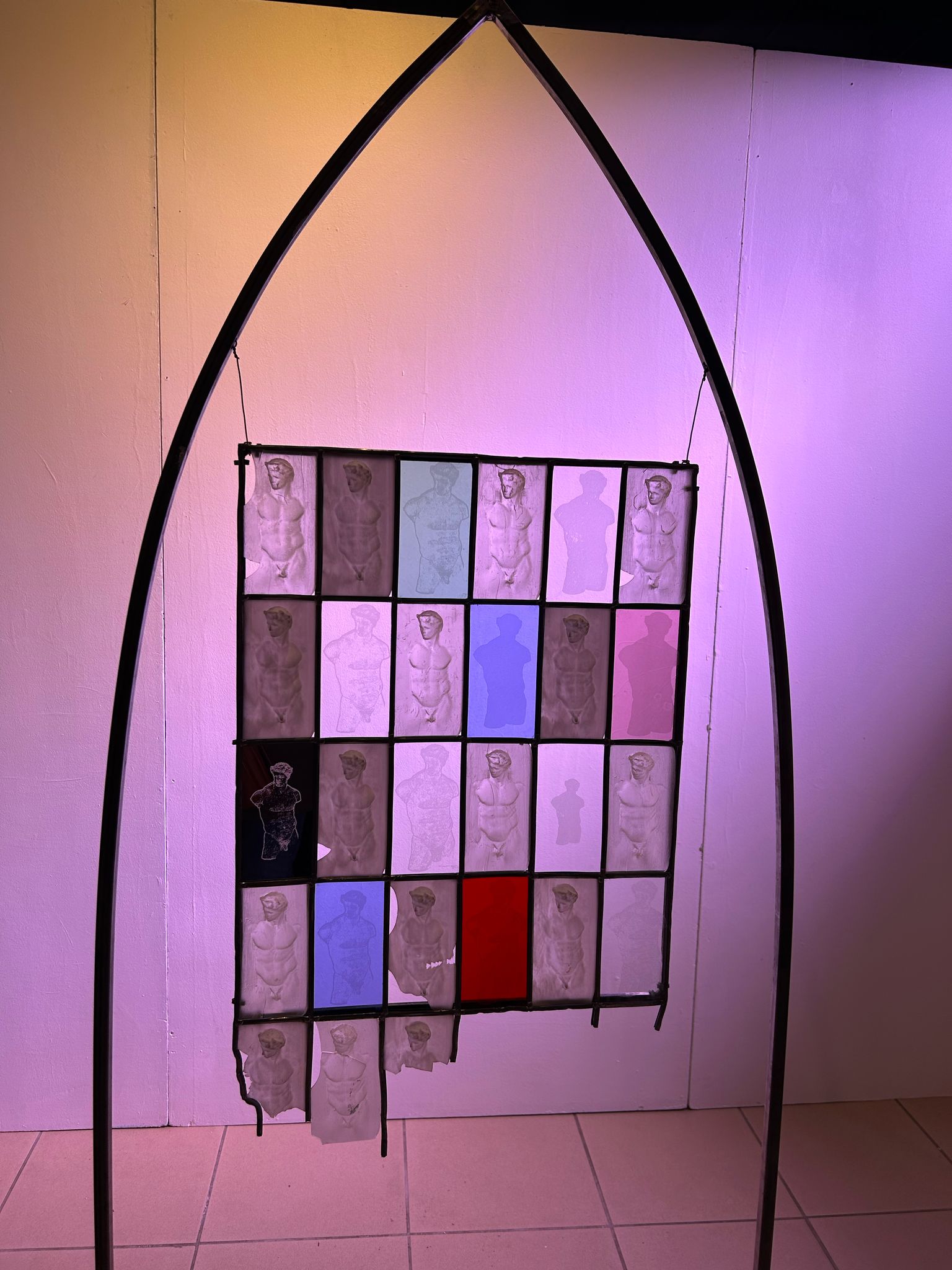 Aucune description de photo disponible.